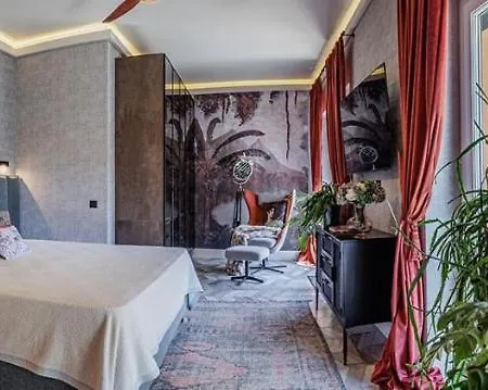 Апартаменты Buekk Penthouse, Panorama Jacuzzival Мишкольц Экстерьер фото